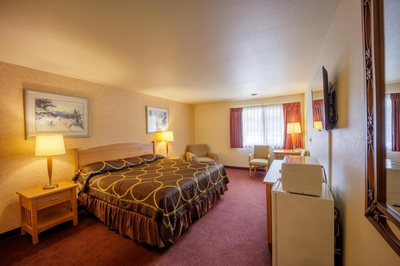 The Summit Inn Snoqualmie Pass ภายนอก รูปภาพ